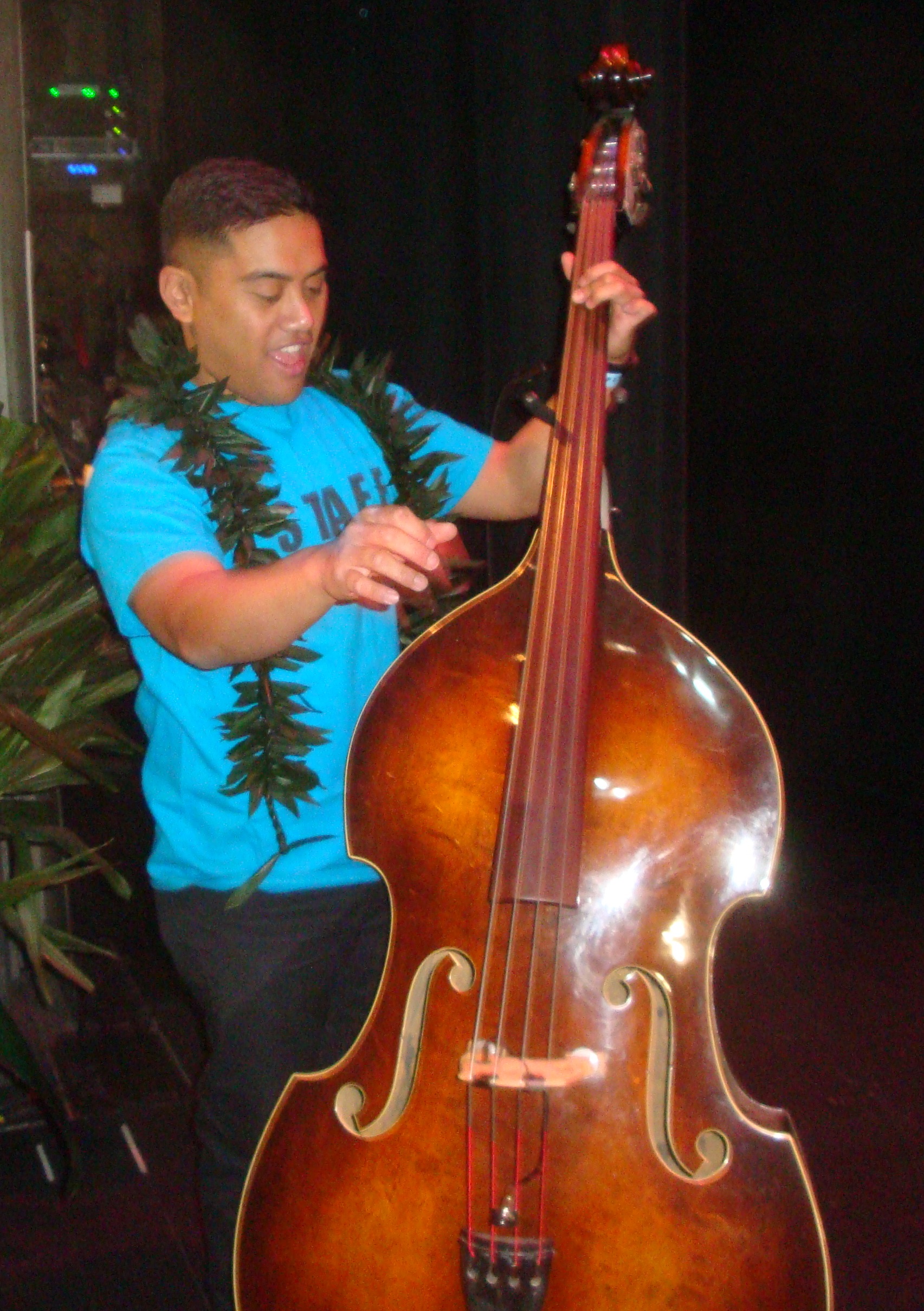 Kaluna on Bass