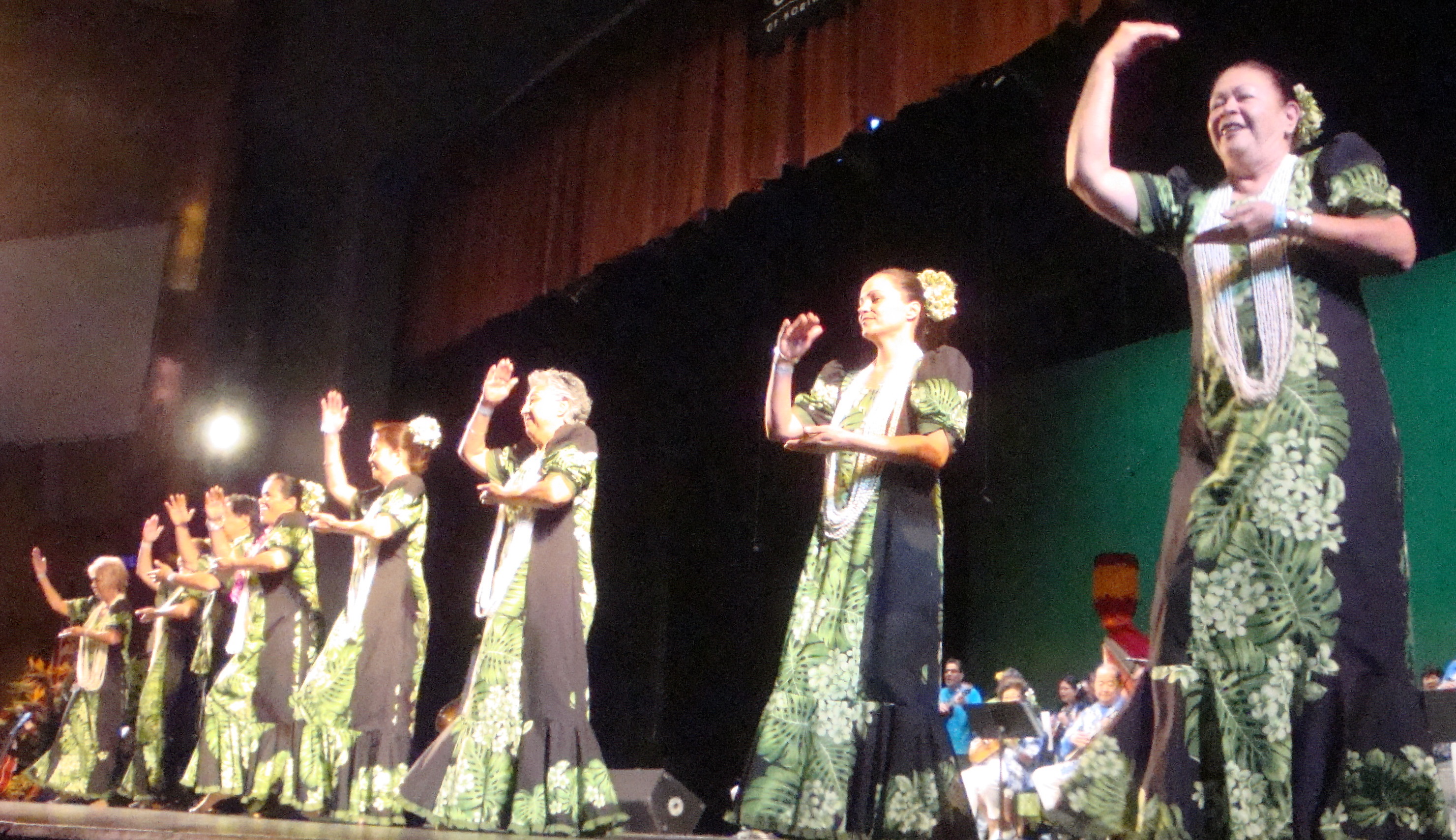 Halau Hula O Pu'uwai